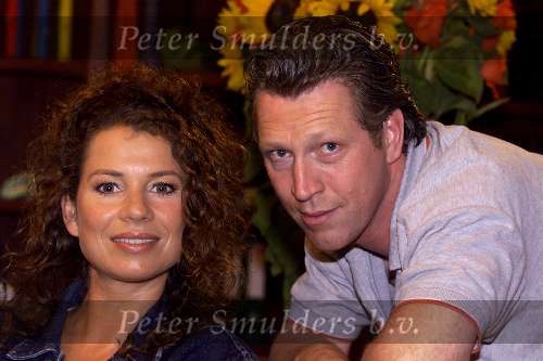 Hilversum 24 augustus 2000
vieuwing \\\