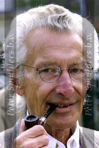 Heino 30 augustus 2000
Persbijeenkomst van de nieuwe film van Jeroen Krabbe,
The discovery of Heaven.
Harry Mulisch