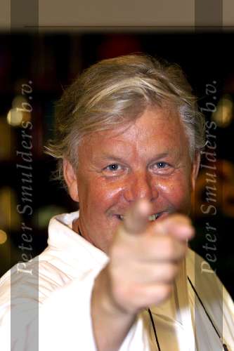 Hilversum 24 augustus 2000
vieuwing \