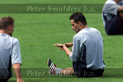 Hoenderloo, 14 augustus 2000
eerste training nederlands elftal onder leiding van de nieuwe bondscoach Louis v Gaal
Marc Overmars