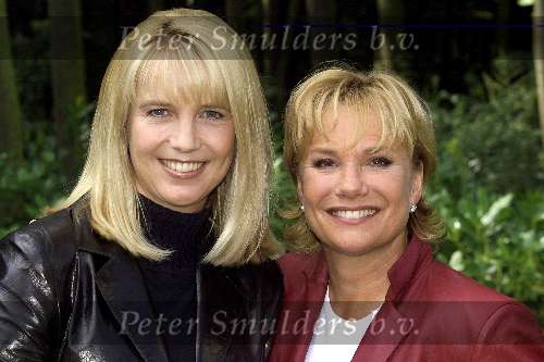 Hilversum 31 augustus 2000
Winterpresentatie TROS seizoen 2000
Linda de Mol en Monique v d Ven

Peter Smulders bv