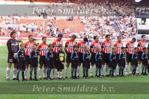 Amsterdam Arena stadion, 13 Augustus 2000
PSV-Roda JC, eindstand 2-0 om de Johan Cruyff-schaal
1 minuut stilte voor aanvang wedstrijd ivm overlijden spelertje van D-3