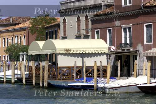 Venetie 26 augustus 2000
Paul de Leeuw trouwen in Venetie met zijn vriend Stephan.
Rest. Ai Frati