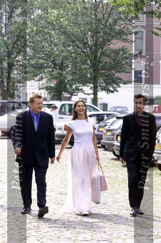 Rotterdam 27 augustus 2000
Feest trouwen Paul de Leeuw en Stephan Nugter.
Soren Lerby en zijn vrouw en zoon Kai