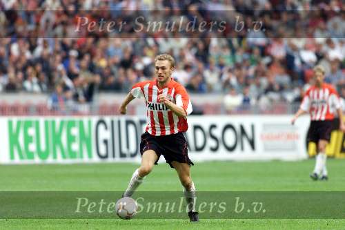 Amsterdam 12 augustus 2001
 PSV- FC Twente 3-2 voor de Johan Cruyffschaal in de Amsterdam Arena.
Dennis Rommedahl


Peter Smulders bv