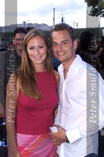 Amsterdam 20 augustus 2001
Premiere Soul Assassin in Pathe Arena.
Fabienne de Vries met een vriend