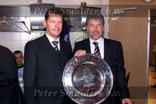 Amsterdam 12 augustus 2001
PSV - FC Twente voor de Johan Cruyffschaal in  de Amsterdam Arena.Eindstand 3-2
Erik Gerets met Frank Arnesen