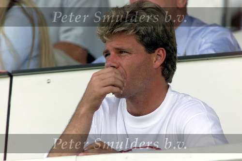Den bosch 26 Augustus 2001
FC Den Bosch-Fortuna Sc, eindstand 4-0
Journalist voor VI oud-voetballer Harry v d Laan