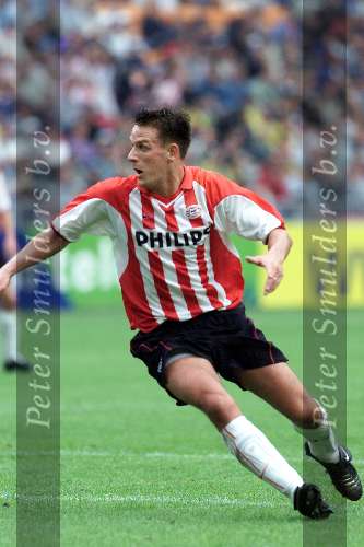Amsterdam 12 augustus 2001
 PSV- FC Twente 3-2 voor de Johan Cruyffschaal in de Amsterdam Arena.
Jan Vennegoor of Hesselink