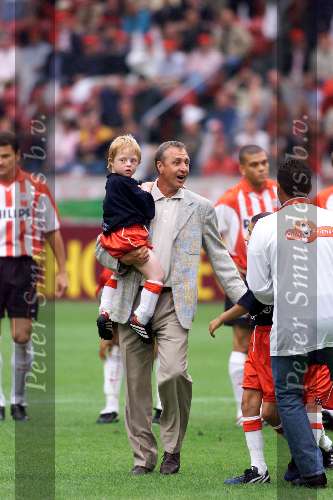 Amsterdam 12 augustus 2001
 PSV- FC Twente 3-2 voor de Johan Cruyffschaal in de Amsterdam Arena.