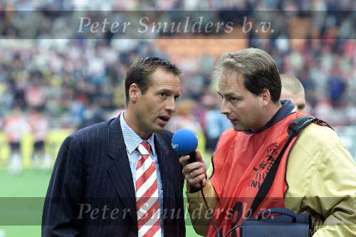 Amsterdam 12 augustus 2001
 PSV- FC Twente 3-2 voor de Johan Cruyffschaal in de Amsterdam Arena.
John v t Schip wordt geinterviewd