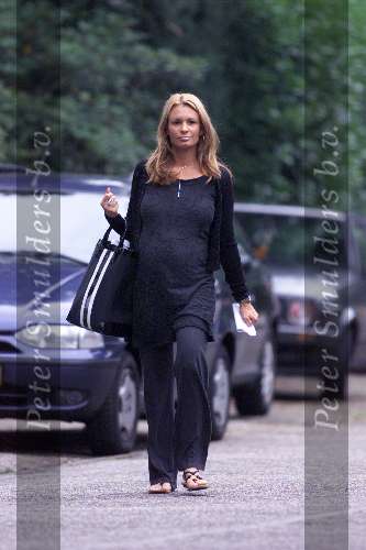 Bussum 6 augustus 2001
Leontine Borsato  gaat naar Yogales i v m bevalling 2e kind.