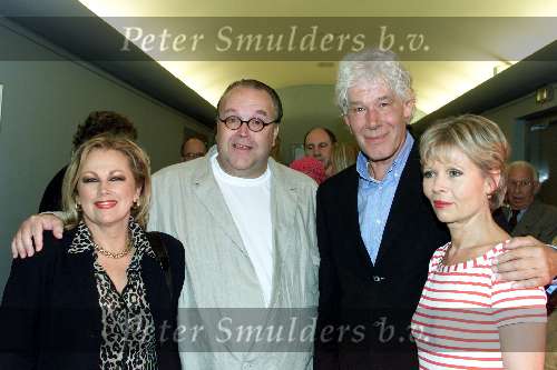 Laren 10 augustus 2001
Opening expositie Toon Hermans.
Maurice Hermans  en Paul v Vliet