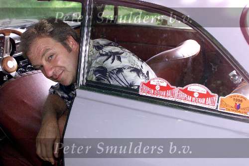 Bussum 22 augustus 2001
Rob Fruithof met zijn oude Alfa Romeo
Classic Car