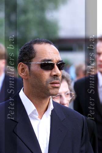 Amsterdam 25 augustus 2001
Begrafenis van Sylvia Millecam op Westgaarde
Moeder Sylvia en haar vriend Nol