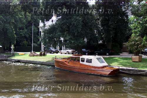 Loosdrecht 2 Augustus 2001
Villa aan de Vecht
Sloepenroute  classic sloep