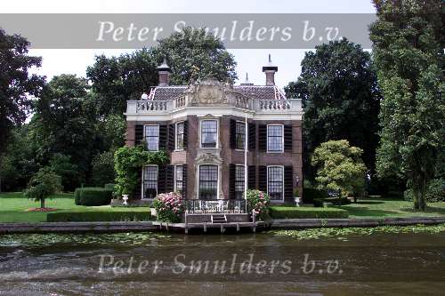 Loosdrecht 2 Augustus 2001
Villa aan de Vecht
Sloepenroute