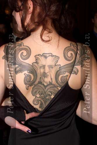 23-11-1999
Premiere nieuwe James Bond Film in Tushinky in  Bianca uit Bianca BB met tatoage
.