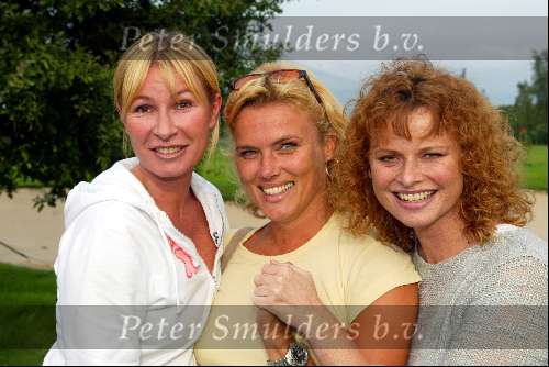 Voorthuizen 25 augustus 2002
Onderweg naar morgen op de Golfbaan.
Bettina Berger,Dominique v Vliet Pieters,  Annemiek Verdoorn