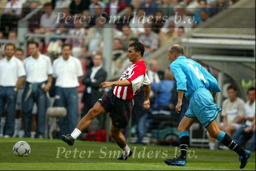 Eindhoven 6 augustus 2002
Opening PSV stadion met de oud spelers 1988
Gerald Vanenburg en Michel Valke