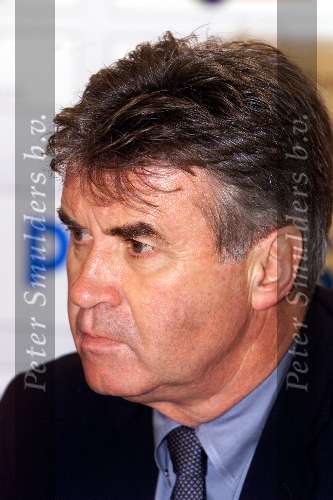 Eindhoven, 7 juli 2002
Kontraktondertekening Guus Hiddink ( 2 jaar )