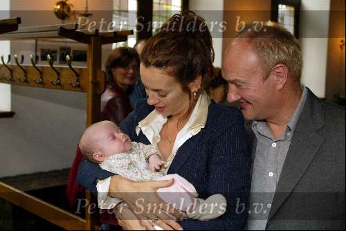 Naarden 24 augustus 2002
Marjolein Keunig en Henk Poort met baby