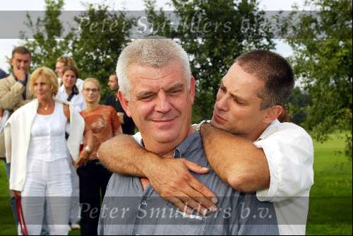 Voorthuizen 25 augustus 2002
Onderweg naar morgen op de Golfbaan.
Job de Vries en Frits Jansma