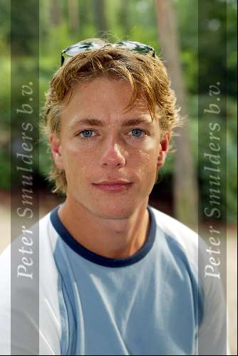Voorthuizen 25 augustus 2002
Onderweg naar morgen op de Golfbaan.
Jop Joris