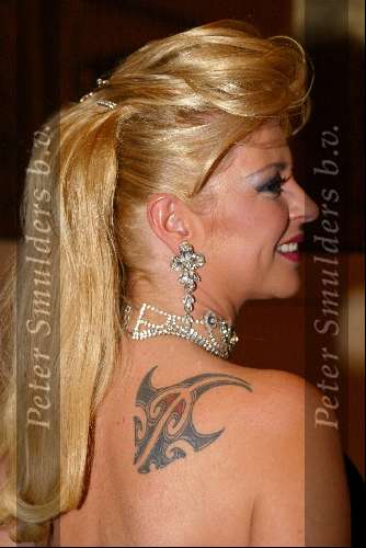 Amsterdam 21 december 2001
Uitreiking van de Rembrandt awards in de beurs van Berlage.
Manuele Kemp met tatoage