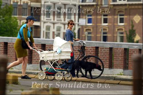 Amsterdam 25 augustus 2002
Miryanna v Reeden met hond