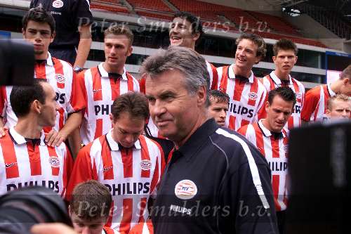 Eindhoven 5 Augustus 2002 Voorstelling aan Pers nieuwe selektie van PSV met daarop aansluitend een persconferentie met o.a. Guus Hiddink