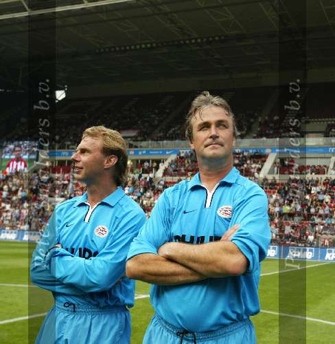 Eindhoven 6 augustus 2002
Ralf Edstrom en Stan Valckx
Opening PSV stadion met de oud spelers 1988