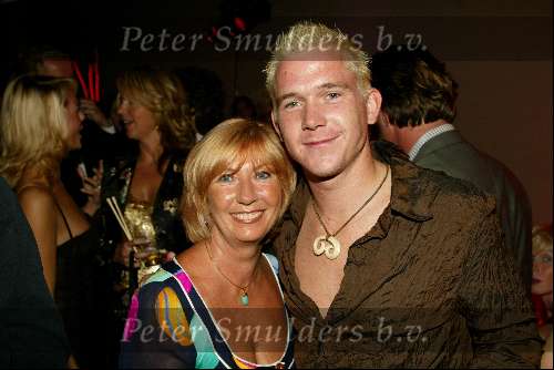 Amsterdam 2 september 2002
Premiere Oesters van Namkee in Pathe Arena
Johnny de Mol en  Willeke Alberti