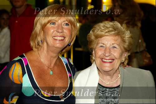 Amsterdam 2 september 2002
Premiere Oesters van Namkee in Pathe Arena
Willeke Alberti en Ria Alberti
