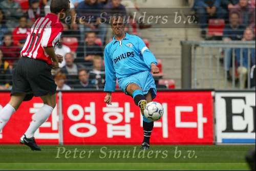 Eindhoven 6 augustus 2002
opening PSV stadion met de oud spelers 1988
Willy v d Kuylen