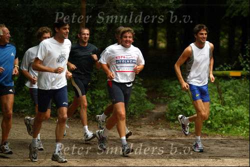 Blaricum 21 augustus 2002
Rene Froger Xander de Buisonje  Marc klein Essink Nick Kouwenhoven Wim Verhoorn hardlopen.