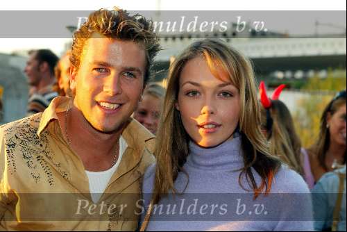 Amsterdam 2 september 2002
Premiere Oesters van Namkee in Pathe Arena
Winston Gerschtanowitz met vriendin