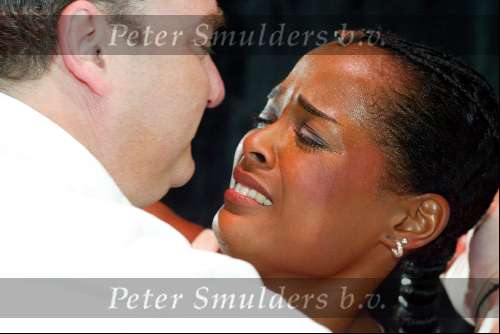 Scheveningen 3 augustus 2003
Laatste voorstelling van Aida in het circustheater.
Chaira Borderslee  met vriend