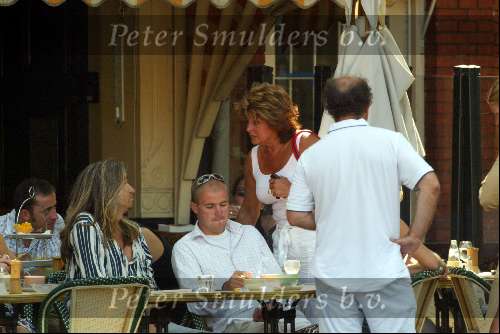 Amsterdam 4 augustus 2003
jan Vayne op terras en christine kroonenberg