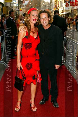 Amsterdam 4 augustus 2003
Premiere Tomb Raider in tushinski
Dirk Zeelenberg met vriendin