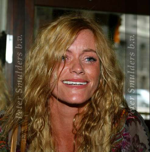 Rotterdam 24 augustus 2003
Surprise feestje Inge de Bruijn in baja beachclub
Emotioneel