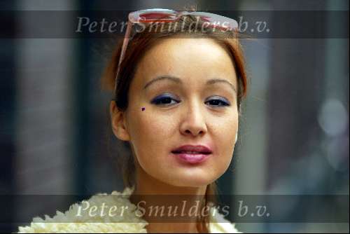 Amsterdam 28 augustus 2003
Jennifer de Jong als brutale moeder