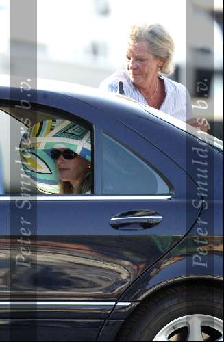 Porto Ercole 6 augustus 2003
Mabel Wisse Smit in een volgauto