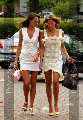Amsterdam 1 augustus 2003
Mariska Hulscher en Irene v d Laar