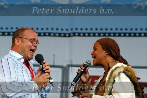 Amsterdam 31 augustus 2003
Uitmarkt met Paul de Leeuw met Ruth Jaccoth