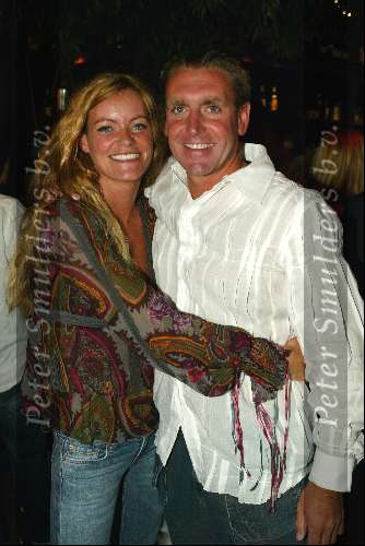 Rotterdam 24 augustus 2003
Surprise feestje inge de bruijn in baja beachclub
Inge de Bruijn met Robin Bravenboer