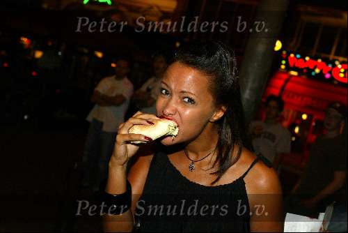 Amsterdam 4 augustus 2003
Premiere Tomb Raider in tushinski
Sonja Silva