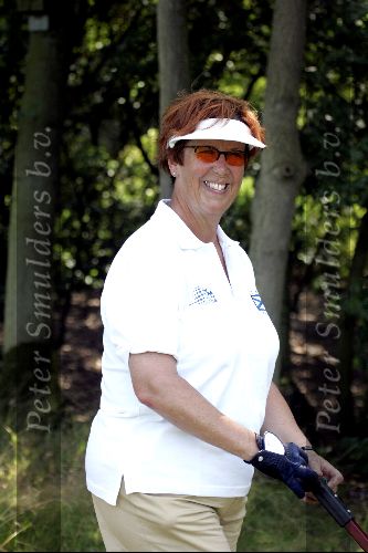 Eemnes 1 augustus 2004
Golfen voor een goed doel op  golfclub de Goyer.
Annemarie Jorritsma