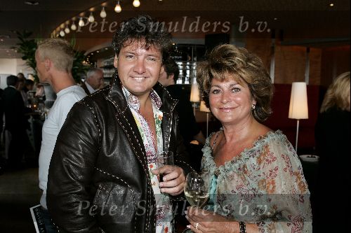 Loosdrecht 31 augustus 2004
Persconferentie Gerard Joling bij Zin in Loosdrecht.
Rene Froger en Christine Kroonenberg