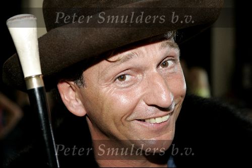 Amsterdam 1 augustus 2004
Presentatie  musical Crazy for You.
Dick Cohen